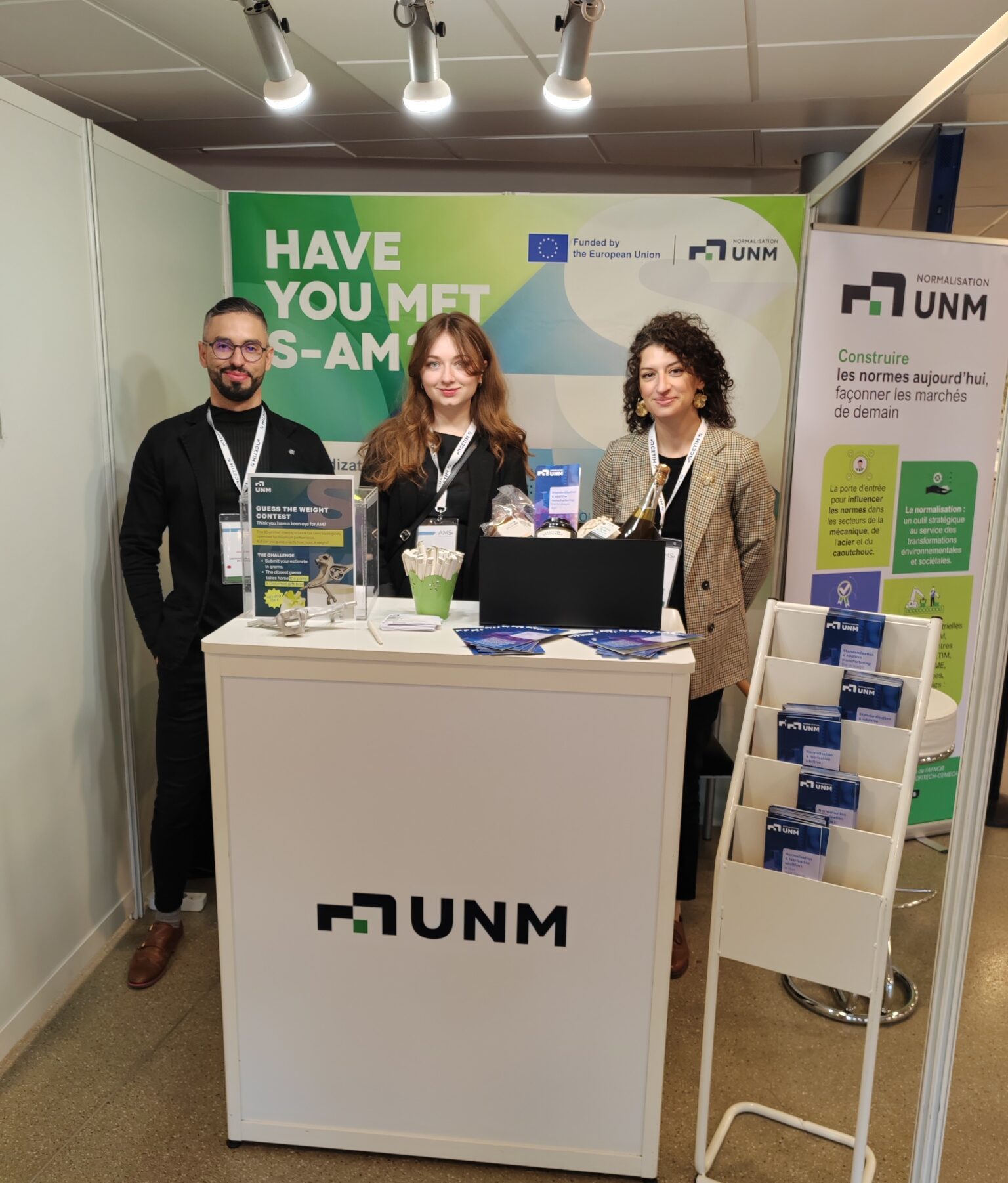 Metal AMS - Stand UNM